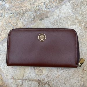 Tory Burch wallet